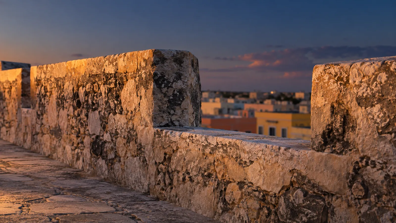 Detalle de un parapeto inspirado en las fortificaciones de Campeche. Ilustración creada con IA.